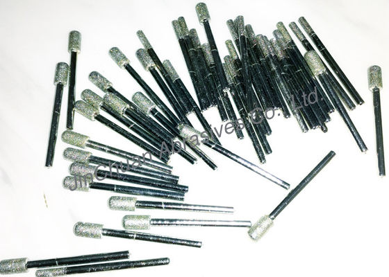 黒く堅いダイヤモンドはぎざぎざセット、経済的なダイヤモンドの粉砕の頭部に塗りました