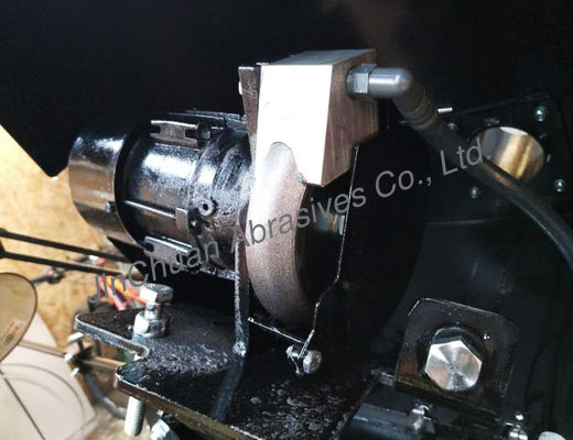 Automitic完全なバンドは木工業については鋸歯CBNのダイヤモンド車輪MF115を