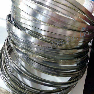 欠かれた大理石のダイヤモンド バンドは見た