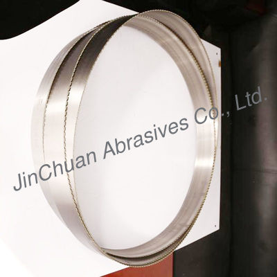 まっすぐな切口の鋼鉄基質のダイヤモンド バンドは見た